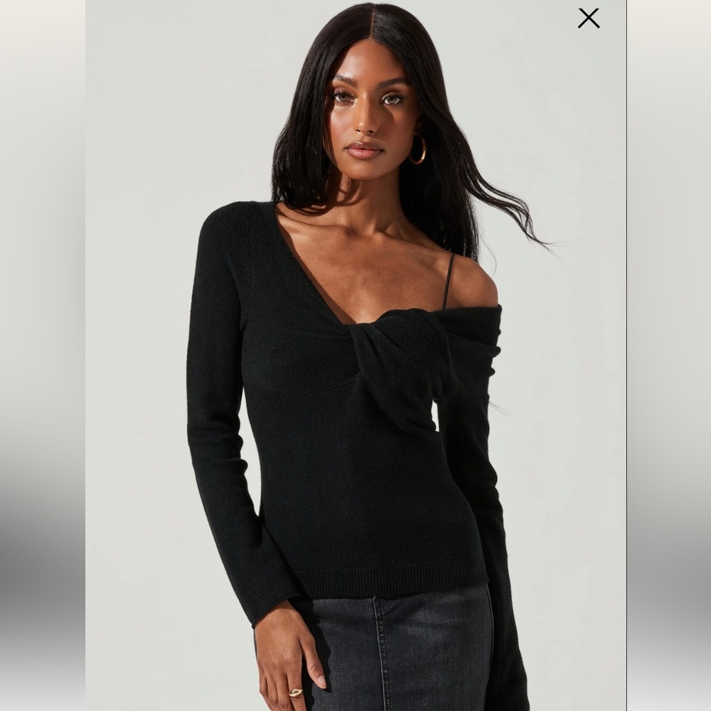 ASTR the label Addison twist from sweater | Revolve